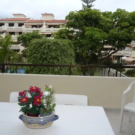 Apartamento Con Piscina Y Cancha De Tenis Daire