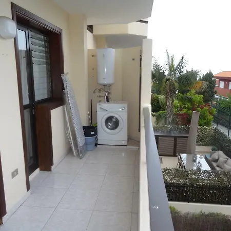 Daire Apartamento Con Piscina Y Cancha De Tenis Puerto de la Cruz (Tenerife)