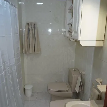 Apartamento Con Piscina Y Cancha De Tenis