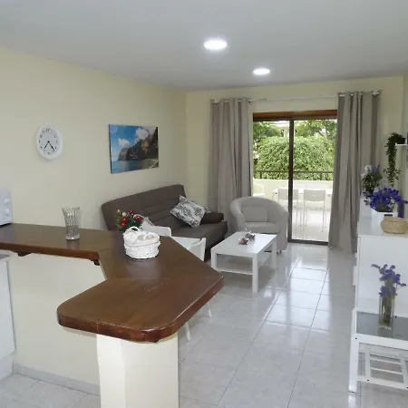 Apartamento Con Piscina Y Cancha De Tenis Daire Puerto de la Cruz (Tenerife)