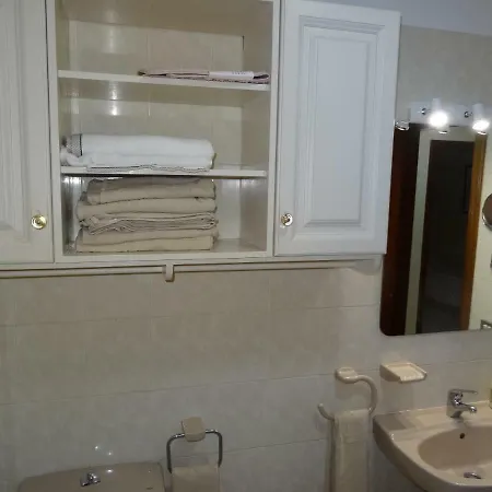 아파트 Apartamento Con Piscina Y Cancha De Tenis